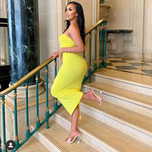 🌼NEW🌼 Bodycon Maxi Dress - Picture 4 of 4